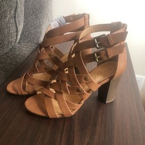 Brown chunky heels NWT